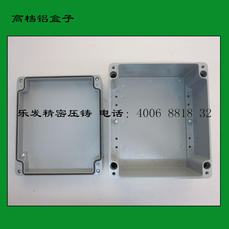 高档铝合金盒子_副本.jpg 高档铝合金盒子_副本.jpg