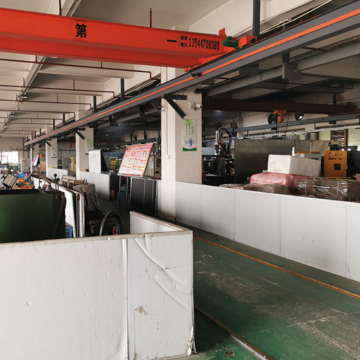 乐发压铸生产车间