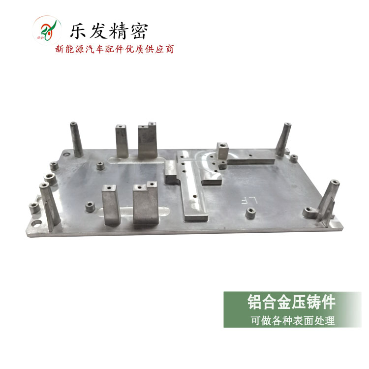 高精密压铸铝合金 新能源汽车散热铝基板 北汽直供原装配件 高精密压铸铝合金 新能源汽车散热铝基板 北汽直供原装配件